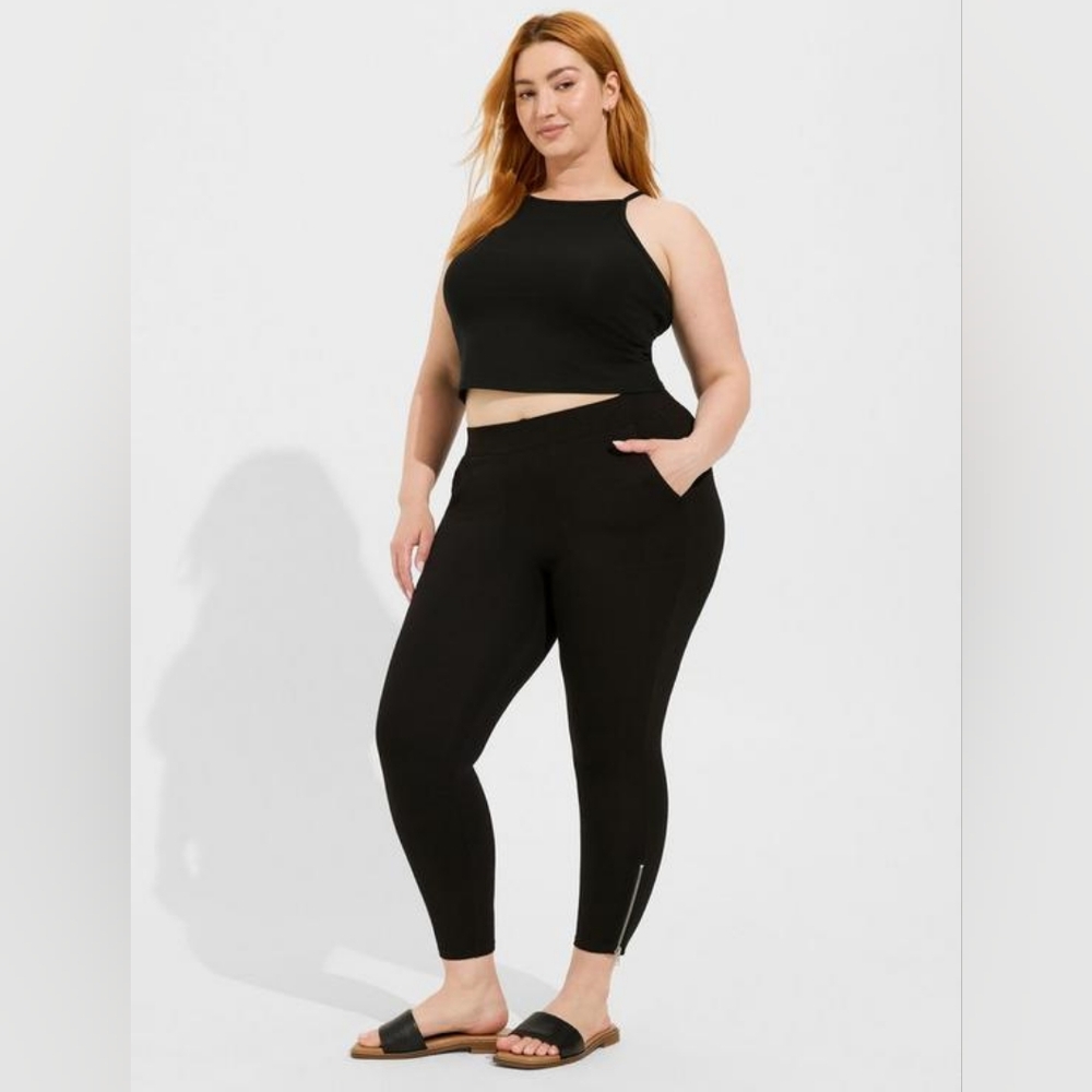 Torrid Black Side Zipper Punk Goth Crop Leggings Size 3X